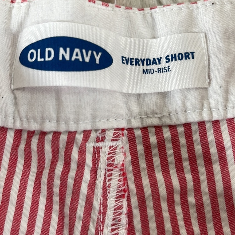 Old Navy Womens 12 Everyday Short Chino Style Mid Rise Pink White Pinstripe - Picture 4 of 7